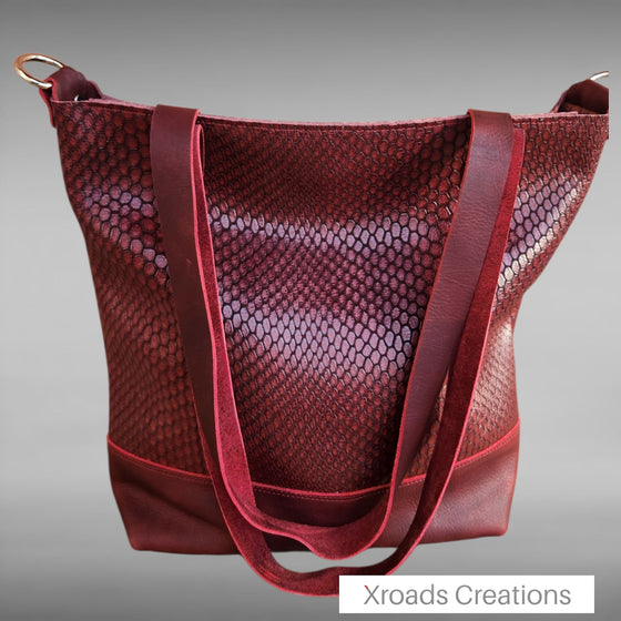 Basic Tote - Burgundy special textured leather and embossed pocket